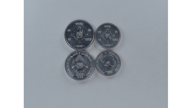 Laos 2 coin vintage pair 10 20 1952